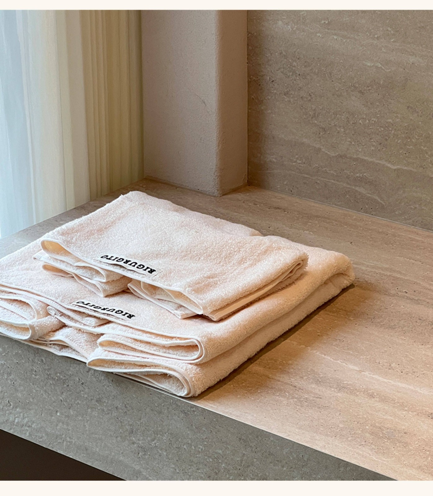 מגבות RIGURGITO